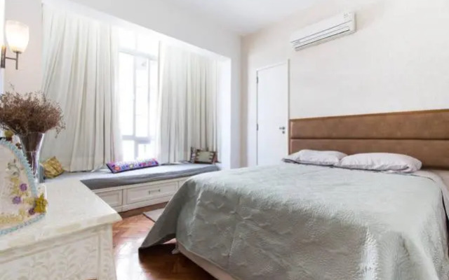 Apt Copacabana vista total mar 1003