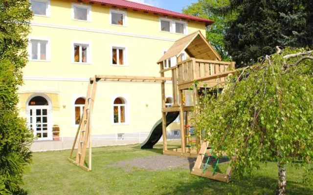 Hotel Mandarin Panzi
