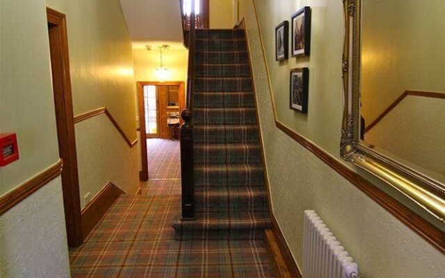 Warrens Guest House