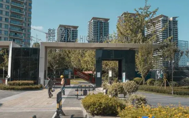 Lushan Boutique Apartment (Lushan Avenue Subway Station)
