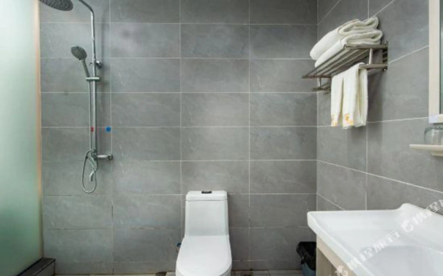 Kunming Haolong Business Hotel