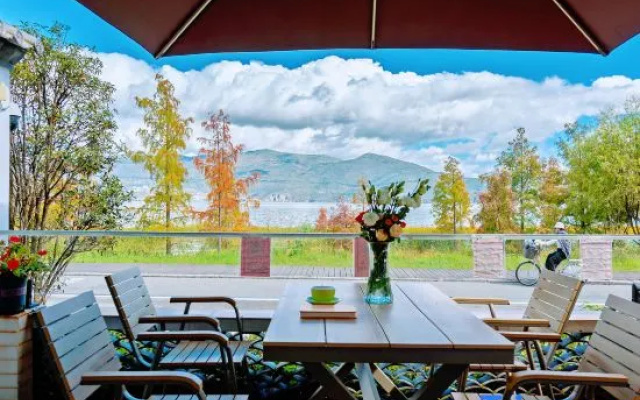 Coastal Clouds  Beautiful Inn – Outside – Dali