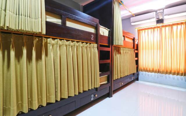 Raja Rani Hostel