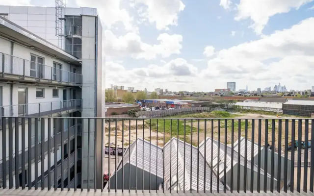 Stylish London Flat - Private Terrace - City View
