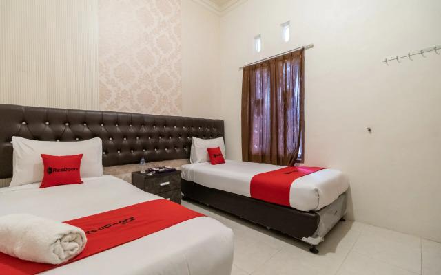 RedDoorz Syariah at D'Ostha Residence