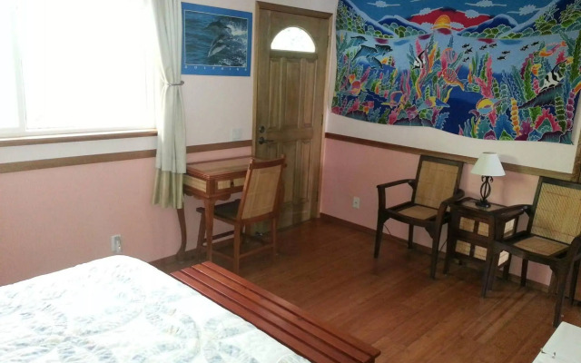 Mango Sunset Bed and Breakfast