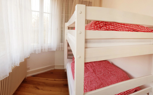 Adventure Guesthouse
