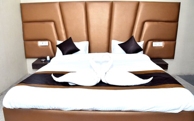 Hotel Aalishan Garden