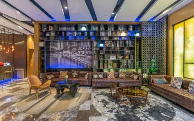 Le Hotel