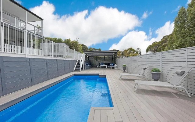 Peninsula Retreat