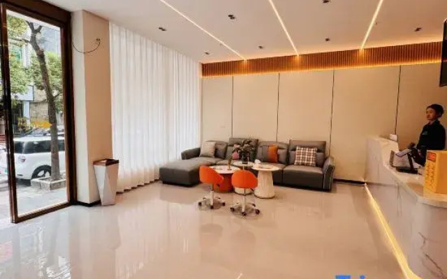 LHHOTEL
