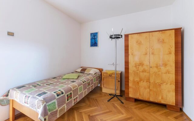 Awesome apartment in Rovinj w/ 3 Bedrooms