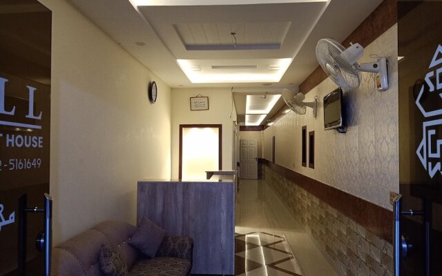 The Mall Luxury Guest House