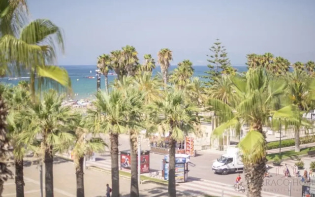Th71 Apartamento en Primera Linea en Salou