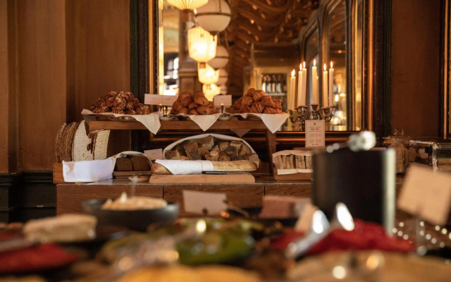 Berns, Historical Boutique Hotel & House of Entertainment since 1863