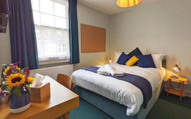 The Stirling Arms Pub & Rooms