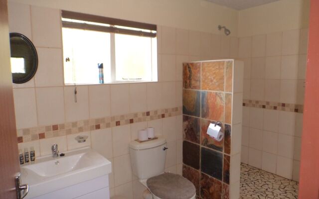 Kareekloof Game Farm