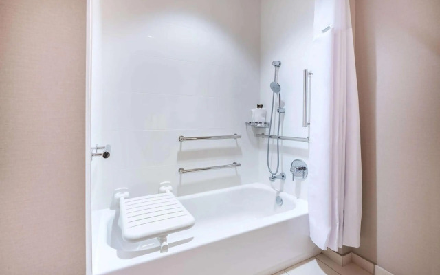 Hampton Inn San Jose Cherry Ave