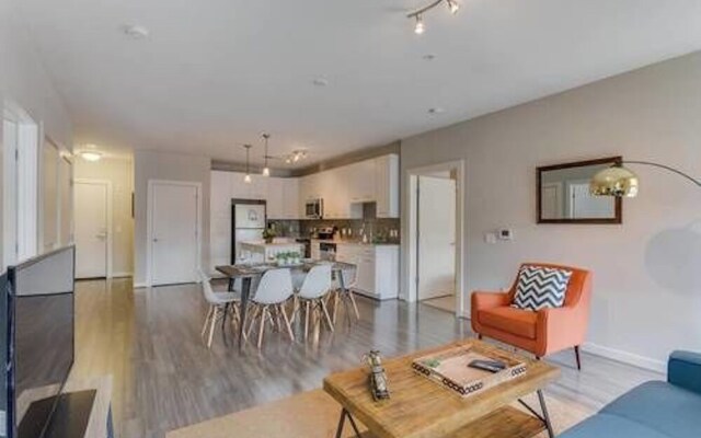 Two-Bedroom On H 77