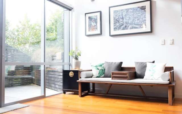 Luxury 4 Bedroom Home With Private Cinema