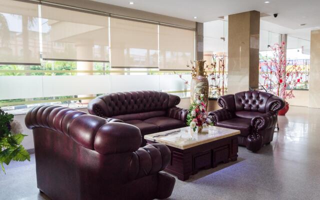 Aviari Hotel