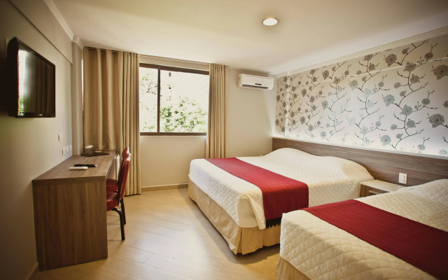 Foz Plaza Hotel