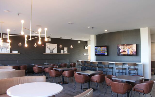 Best Western Plus Winkler