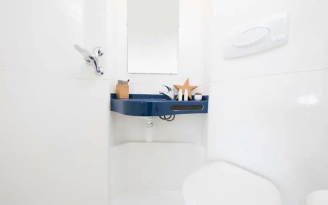 Bright Rooms for STUDENTS Only - Bedford, SK