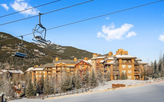 PENTHOUSE in the HEART of Panorama Village | TRUE Ski In/Out | Pools & Hot Tubs