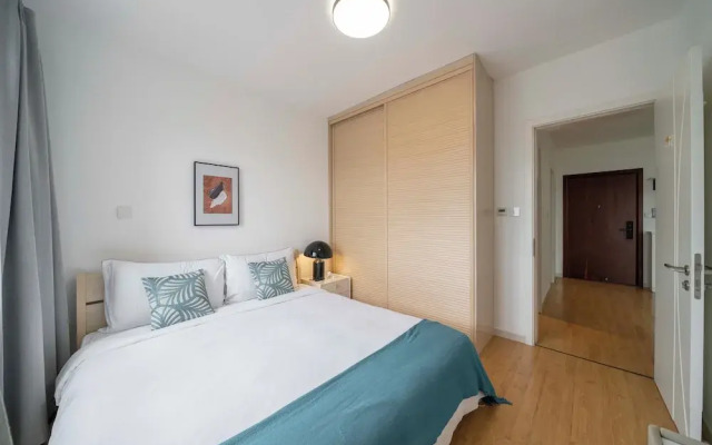 Tyms 2BR APT Riverside Garden