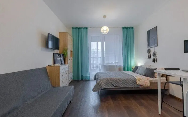 Kakadu on emb. Oktyabrskaya, 34, bldg. 4
