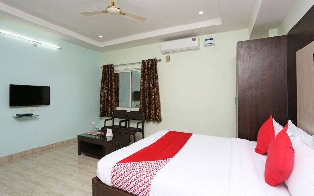 OYO 6661 Aurum Abode