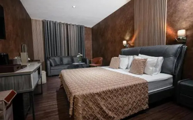 Grey Star Hotel