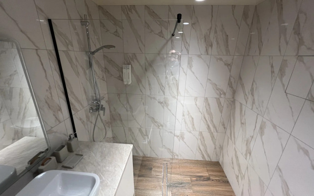 Апартаменты на улице Толстого