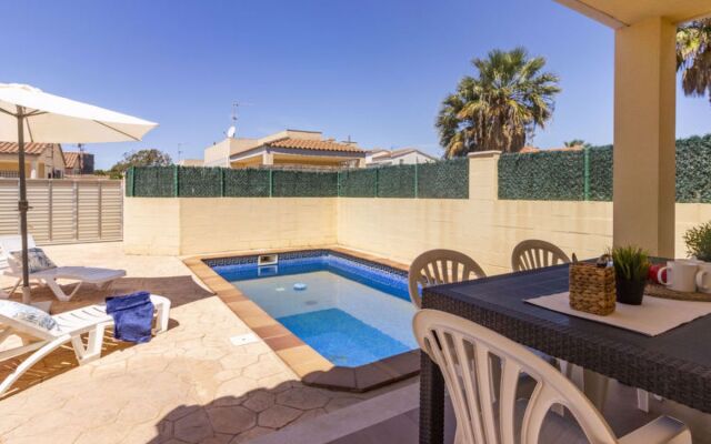 House 2 Casas Deltebre