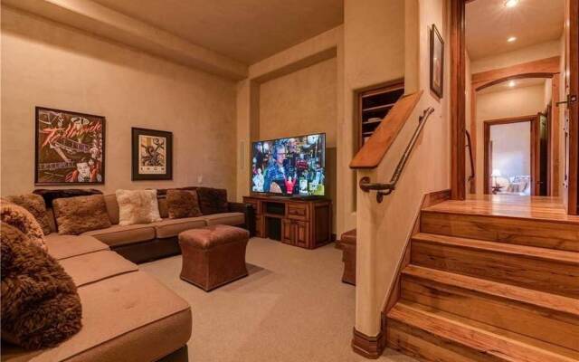 See Forever Summit Cabin 152