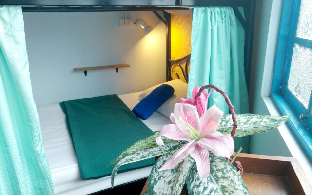 Baan Bangkok Backpackers Hostel