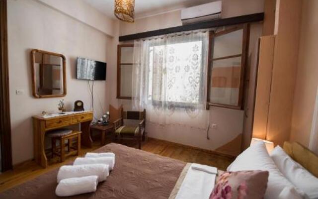 Manthiata Studios