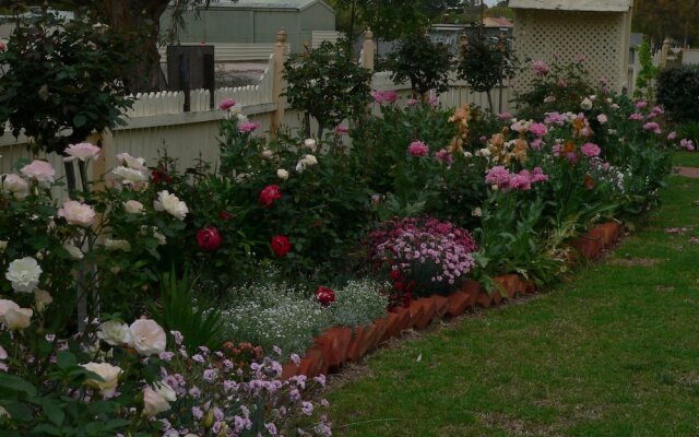 Cherry Tree Lodge Bed and Breakfast