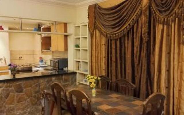 300 sqm2 flat in Cairo