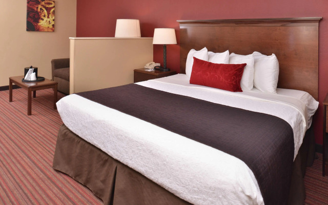 Best Western Woodland Inn