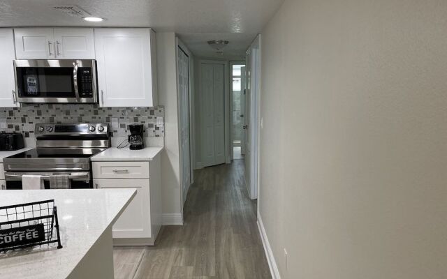 Modern Luxury Apartment Close Disney