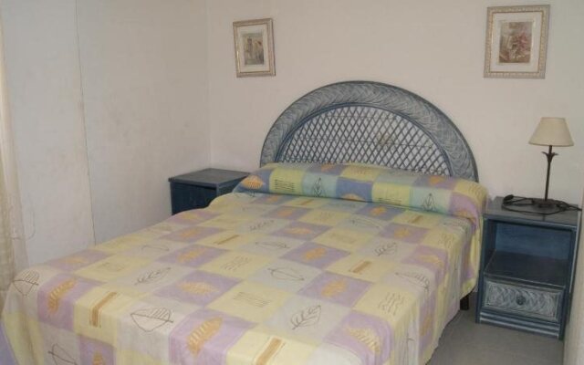 Apartamentos Irta Playa 3000