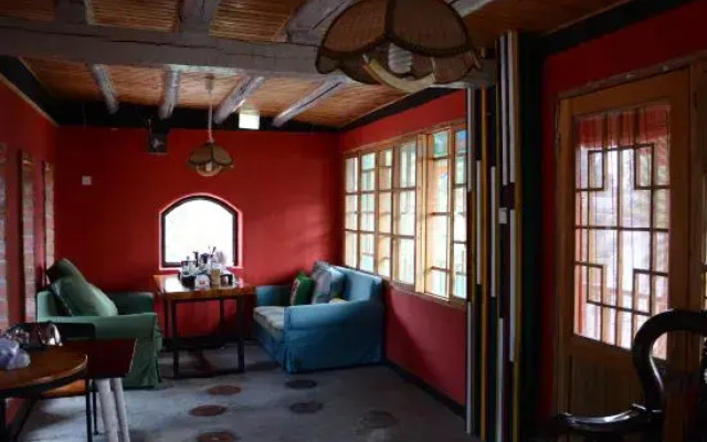 Baiyangdian Water Town Inn