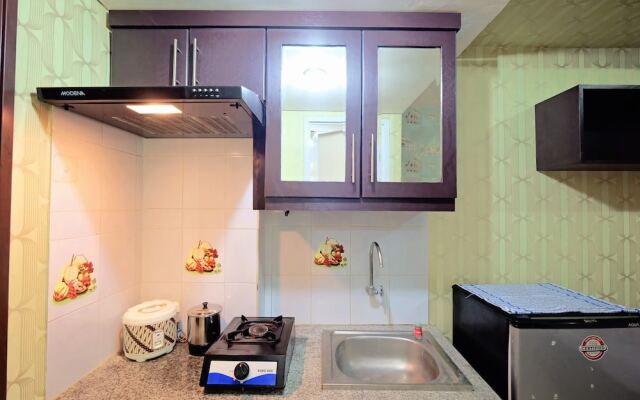Minimalist Studio Room At Serpong Greenview