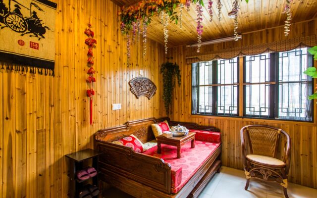 Wuzhen Helan Bridge Inn