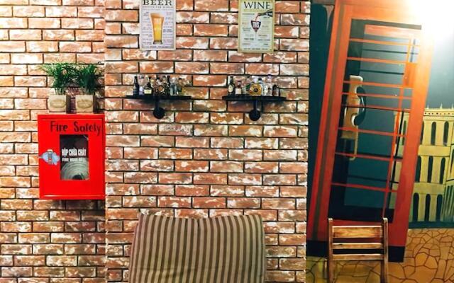 Clam Hostel