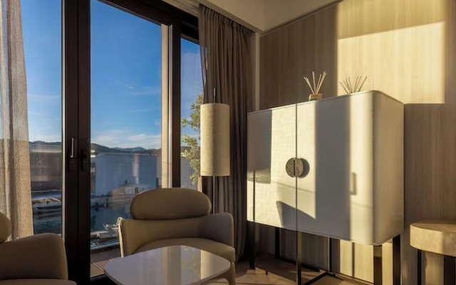 Porto Lotti Suite Hotel