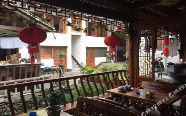 Yishuiju Family Hostel