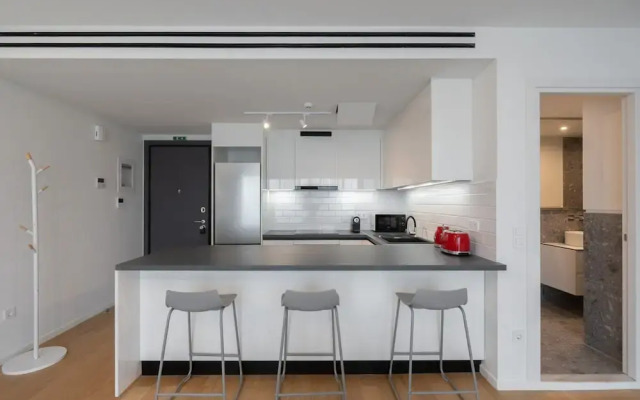 LIV Athinum 1 - Luxury Apartment 4B